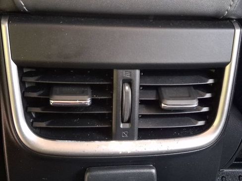 Used 2022 Subaru Legacy Premium AWD/4WD image 11
