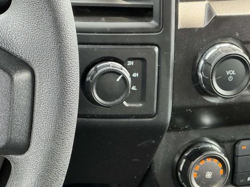 Used 2020 Ford F150 XL w/ Equipment Group 101A Mid AWD/4WD image 5