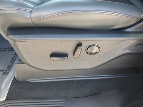 Used 2025 Ford Expedition Active image 25