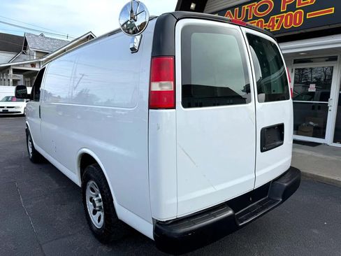 Used 2013 GMC Savana 1500 AWD image 5