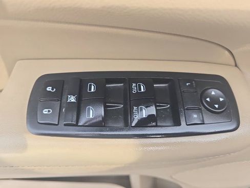 Used 2017 Jeep Grand Cherokee Laredo w/ Quick Order Package 23E image 19