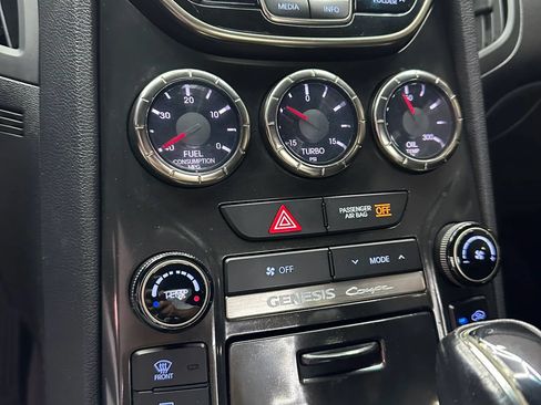 Used 2014 Hyundai Genesis 2.0T RWD image 14