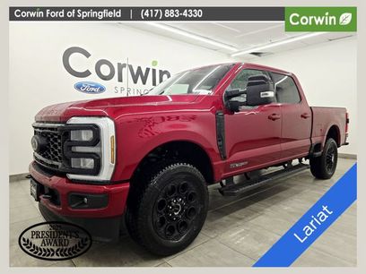 New 2026 Ford F250 Lariat w/ Black Appearance Package