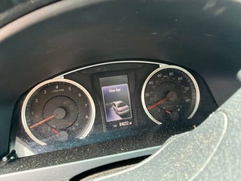 Used 2017 Toyota Camry SE FWD image 10