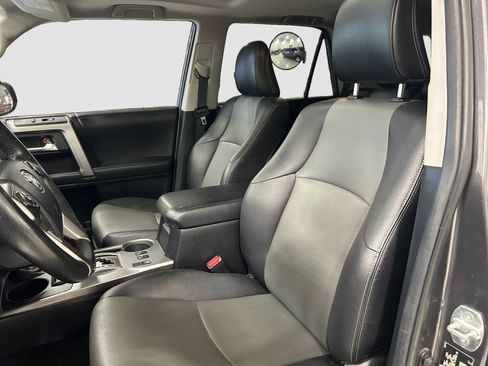 Used 2014 Toyota 4Runner SR5 Premium AWD/4WD image 9