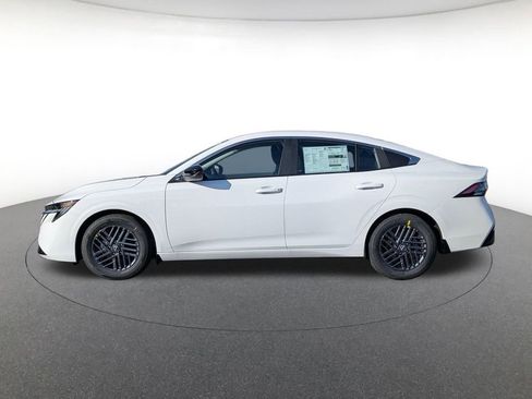 New 2026 Nissan Sentra SV w/ SV Convenience Package FWD image 7