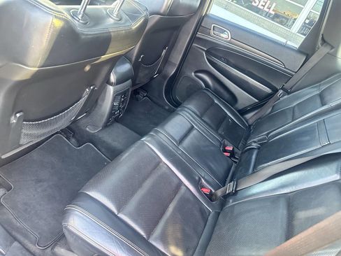 Used 2014 Jeep Grand Cherokee Limited w/ Luxury Group II image 24