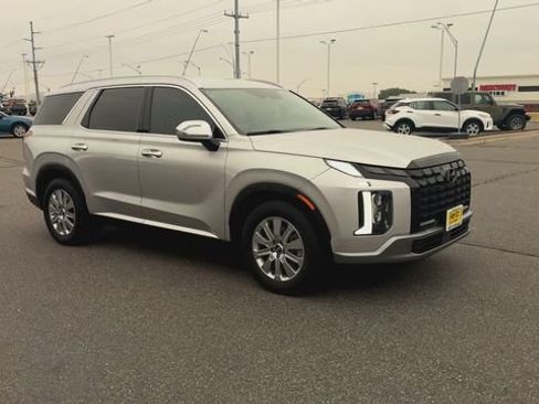 Used 2024 Hyundai Palisade SEL AWD/4WD image 2