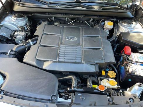 Used 2015 Subaru Outback 3.6R Limited AWD/4WD image 86