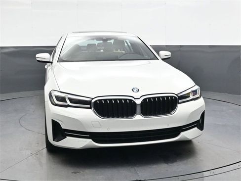 Used 2023 BMW 530i w/ Convenience Package image 9
