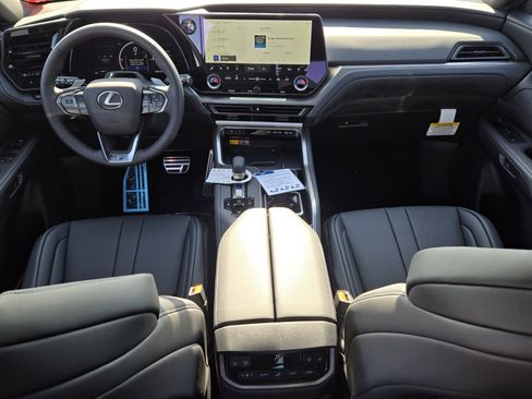 New 2026 Lexus TX 500h AWD image 4