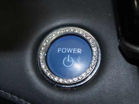 Used 2022 Toyota Highlander XLE image 23