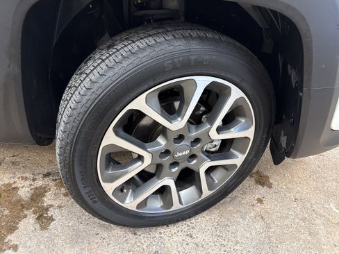 Used 2022 Jeep Renegade Limited w/ Sun, Sound & Wheels Group image 12