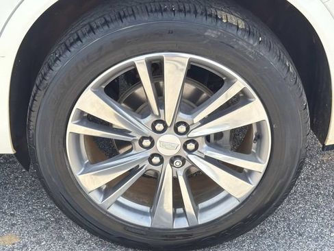 Used 2022 Cadillac XT6 Premium Luxury w/ Platinum Package AWD/4WD image 17