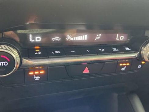 Used 2024 MAZDA MAZDA3 s AWD/4WD image 18