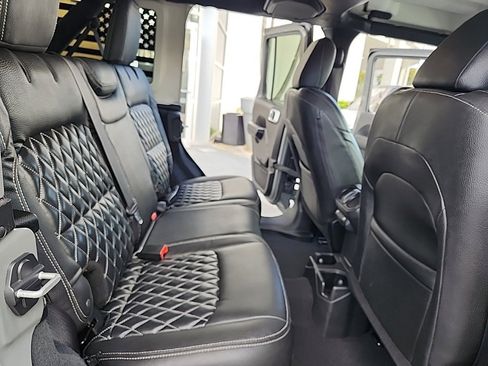 Used 2022 Jeep Wrangler Unlimited Sport w/ Xtreme Recon 35" Tire Package image 21