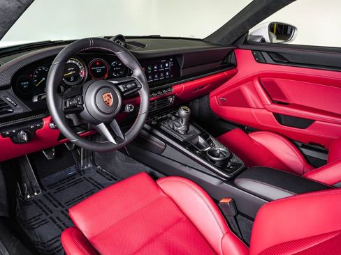 Certified 2024 Porsche 911 GT3 RWD image 4