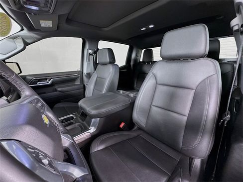 Used 2023 Chevrolet Silverado 1500 LTZ w/ LTZ Premium Package image 11