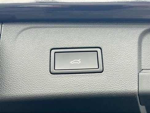 New 2026 Volkswagen Atlas SE image 16