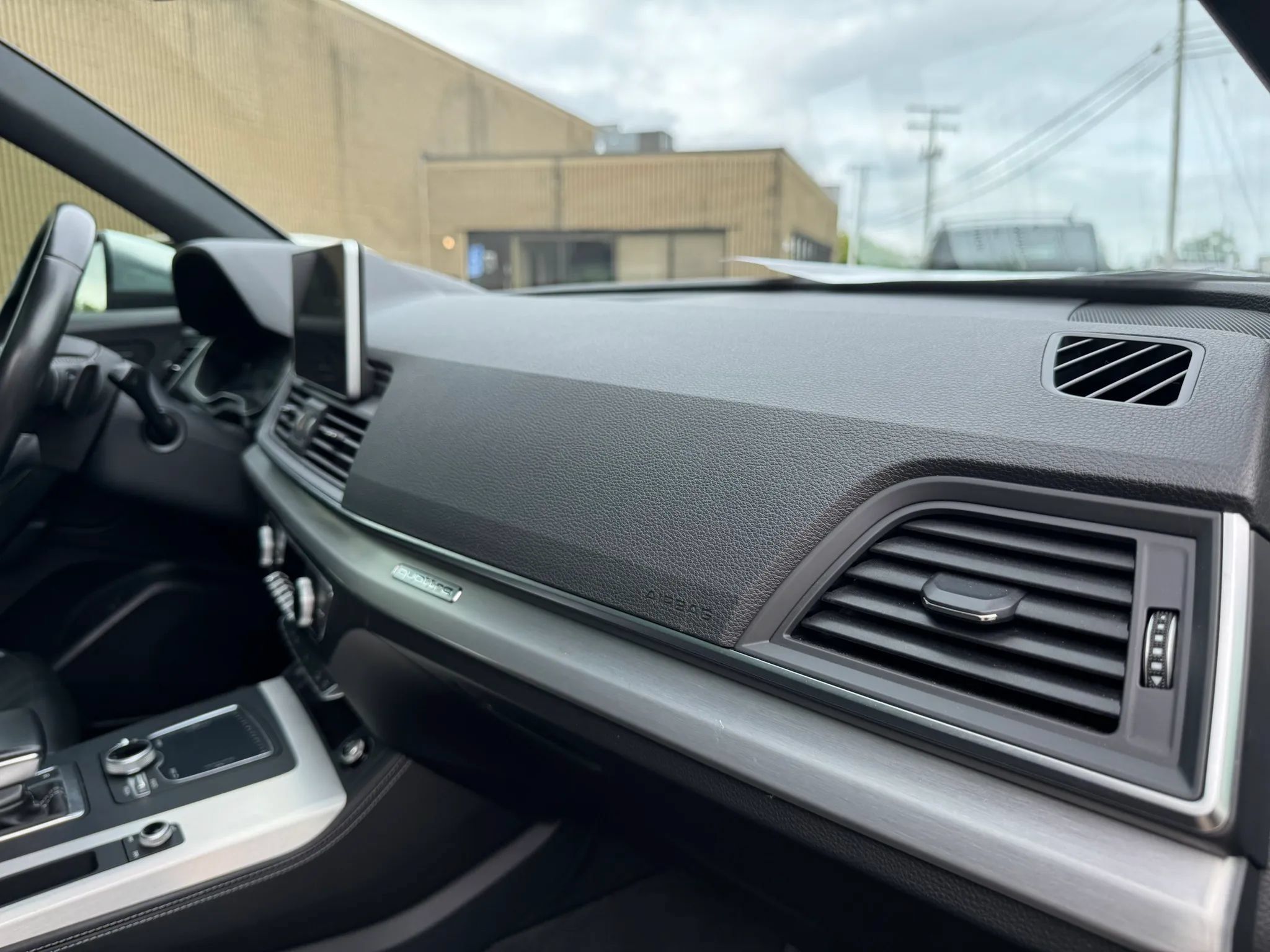 Used 2018 Audi SQ5 Premium Plus AWD/4WD image 27