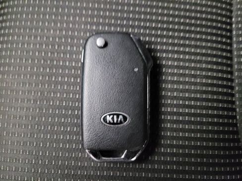 Used 2021 Kia Forte LXS FWD image 32