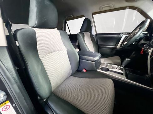 Used 2019 Toyota 4Runner SR5 RWD image 28