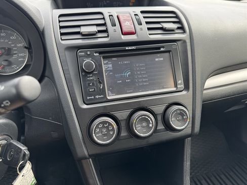 Used 2014 Subaru Crosstrek 2.0i Limited image 15