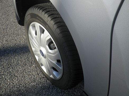 Used 2020 Ford Transit Connect XLT image 10