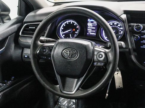 Used 2020 Toyota Camry LE FWD image 15