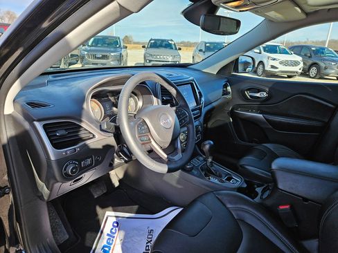 Used 2022 Jeep Cherokee Limited image 23