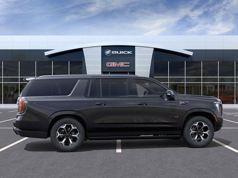 New 2026 GMC Yukon XL AT4 w/ AT4 Premium Plus Package AWD/4WD image 5