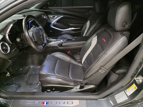 Used 2018 Chevrolet Camaro SS RWD image 20