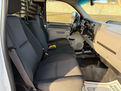 Used 2011 GMC Sierra 2500 W/T image 16