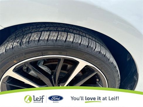 Used 2023 Toyota Camry XSE image 38