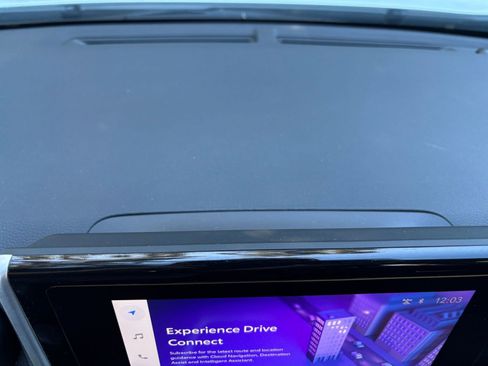 Used 2025 Toyota RAV4 LE image 18