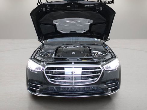 Used 2022 Mercedes-Benz S 580 4MATIC Sedan image 35