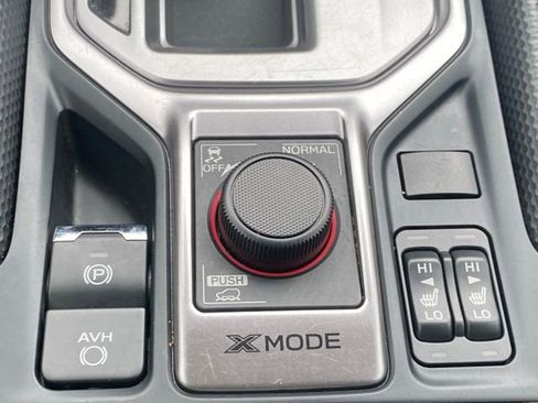 Used 2024 Subaru Forester Premium AWD/4WD image 17