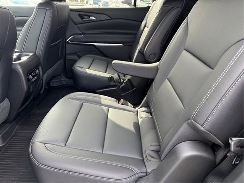 New 2026 Chevrolet Traverse LT w/ Midnight/Sport Edition image 9
