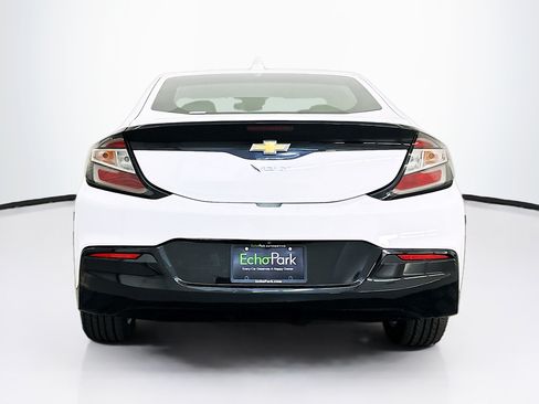 Used 2018 Chevrolet Volt LT w/ Comfort Package FWD image 7