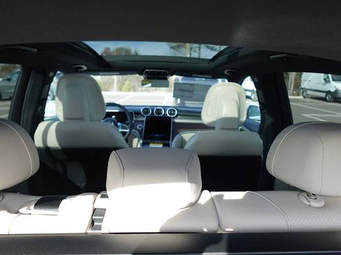 Used 2026 Mercedes-Benz GLC 300 4MATIC image 50