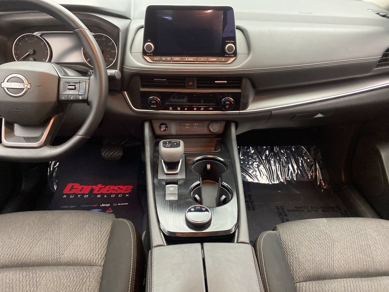 Used 2025 Nissan Rogue SV AWD/4WD image 20