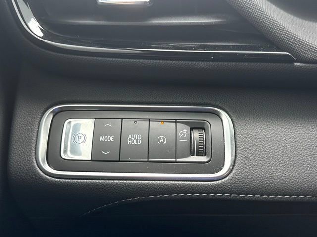 Used 2025 Buick Enclave Preferred FWD image 24