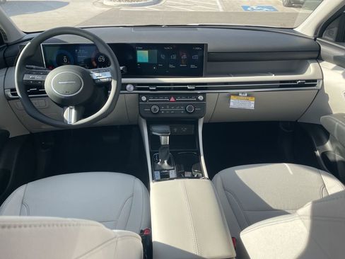 New 2026 Hyundai Tucson SE image 14