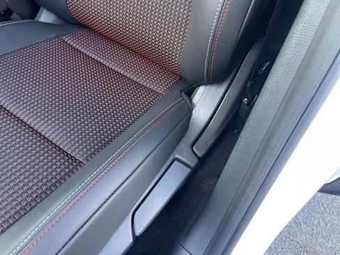 New 2025 Nissan Kicks SR image 16