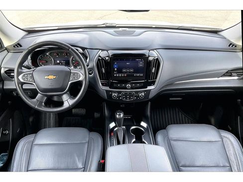Used 2020 Chevrolet Traverse Premier image 17
