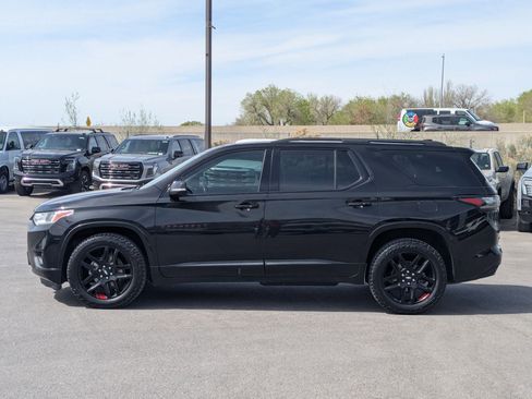 Used 2020 Chevrolet Traverse Premier w/ Redline Edition image 2