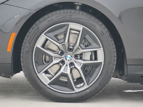 Used 2026 BMW i5 eDrive40 image 5