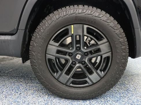 Used 2023 Rivian R1T Adventure image 6