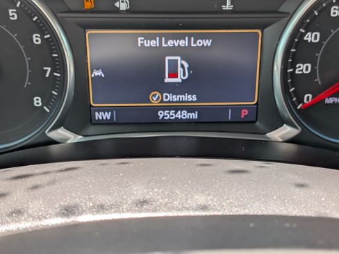 Used 2020 Chevrolet Equinox LT AWD/4WD image 29