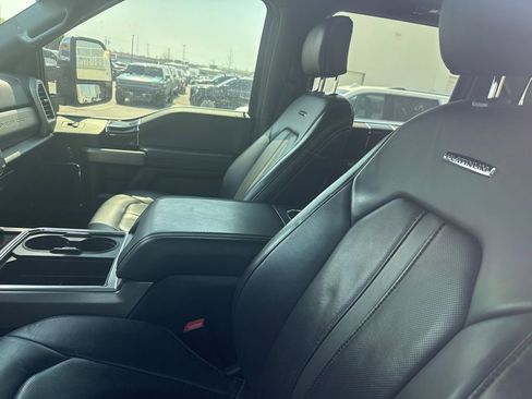 Used 2022 Ford F250 Platinum w/ Tremor Off-Road Package image 10